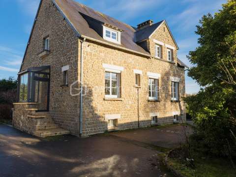 Vente maison 6 pièces Saint-Hilaire-du-Harcouët 50
