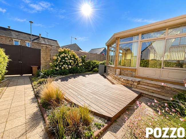 Maison 8 pièces 184 m² · à Saint-Hilaire-du-Harcouët · 184 m² · 274 000 €
