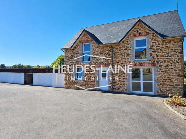 Maison 4 pièces 117 m² · à Saint-Hilaire-du-Harcouët · 117 m² · 262 000 €