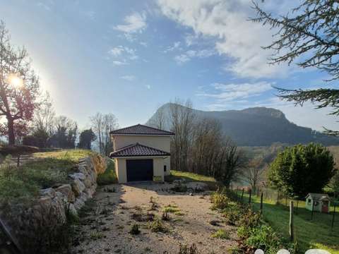 Vente maison 5 pièces Saint-Hilaire-du-Rosier 38