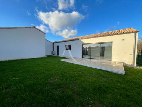 Vente maison 4 pièces Saint-Hilaire-la-Forêt 85