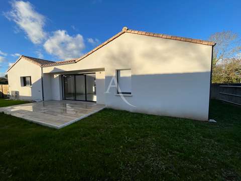 Vente maison 4 pièces Saint-Hilaire-la-Forêt 85