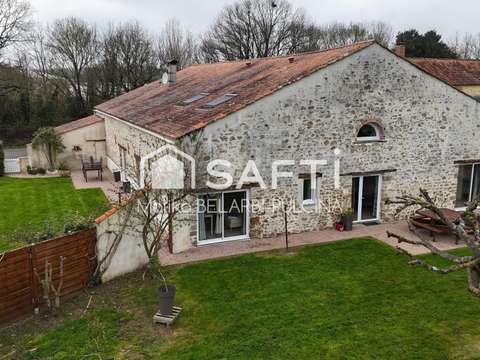 Vente maison 14 pièces Saint-Hilaire-la-Forêt 85