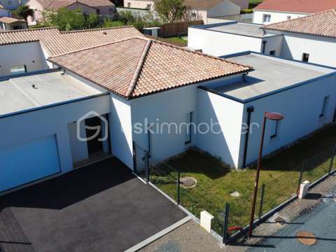 Vente maison 4 pièces Saint-Hilaire-la-Forêt 85