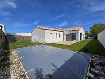 Vente maison 4 pièces Saint-Hilaire-la-Forêt 85