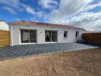 Vente maison 4 pièces Saint-Hilaire-la-Forêt 85