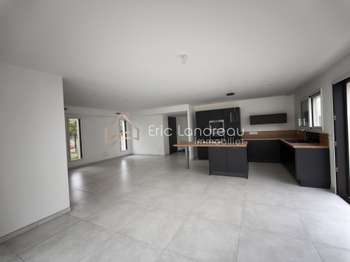 Vente maison 4 pièces Saint-Hilaire-la-Forêt 85