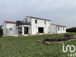 Vente Maison 4 chambresSaint-Hilaire-la-Palud