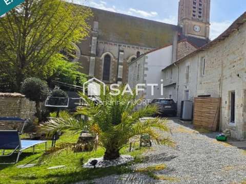 Vente maison 10 pièces Saint-Hilaire-la-Palud 79
