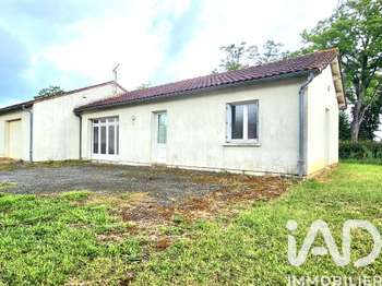 Vente maison 4 pièces Saint-Hilaire-la-Palud 79
