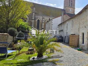Vente maison 10 pièces Saint-Hilaire-la-Palud 79