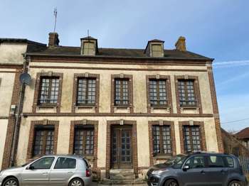 Maison 5 pièces 164 m² · à Saint-Hilaire-sur-Risle · 164 m² · 95 400 €
