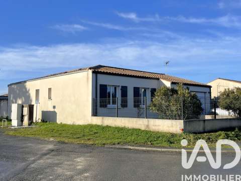 Vente maison 4 pièces Saint-Hippolyte 17