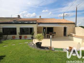 Vente maison 5 pièces Saint-Hippolyte 17