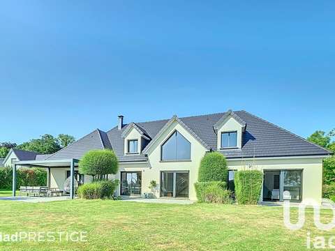 Vente maison 7 pièces Saint-Jacques-sur-Darnétal 76