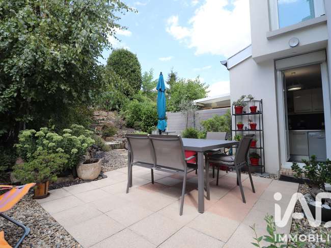Maison 6 pièces 91 m² · à Saint-Jean-Bonnefonds · 91 m² · 229 000 €
