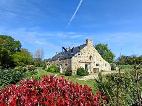 Vente maison 10 pièces Saint-Jean-Brévelay 56