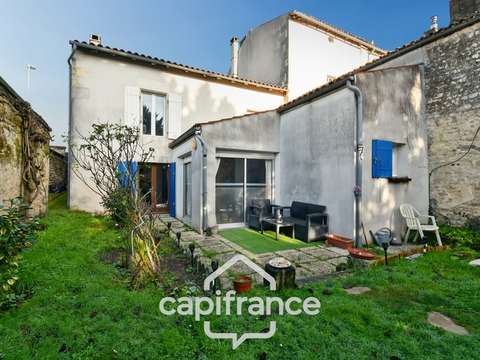 Vente maison 4 pièces Saint-Jean-d'Angély 17