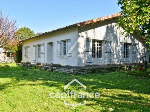 Vente maison 6 pièces Saint-Jean-d'Angély 17