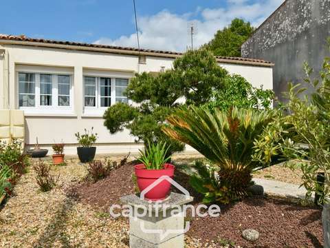 Vente maison 5 pièces Saint-Jean-d'Angély 17