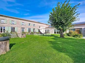 Vente Maison 9 chambresSaint-Jean-d'Angély