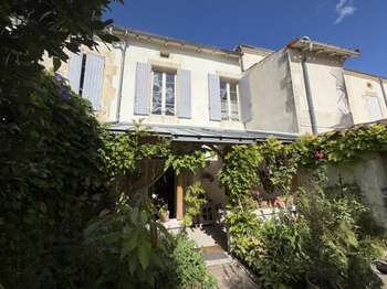 Vente maison 4 pièces Saint-Jean-d'Angély 17