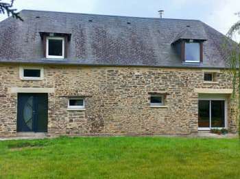 Maison 6 pièces 150 m² · à Saint-Jean-d'Elle · 150 m² · 226 000 €