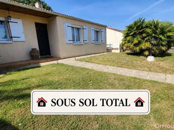 Vente maison 5 pièces Saint-Jean-de-Beugné 85