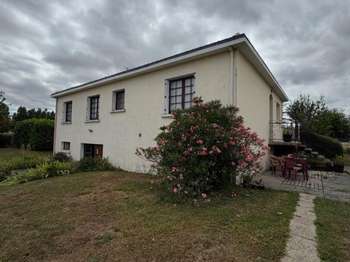Vente maison 5 pièces Saint-Jean-de-Beugné 85