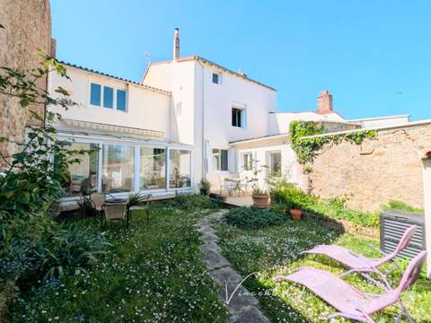 Vente maison 8 pièces Saint-Jean-de-Boiseau 44