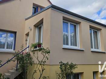 Vente Maison 4 chambresSaint-Jean-de-la-Ruelle