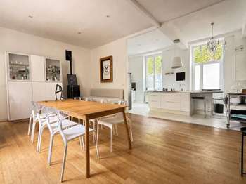 Maison 12 pièces 356 m² · à Saint-Jean-de-Liversay · 356 m² · 1 298 750 €