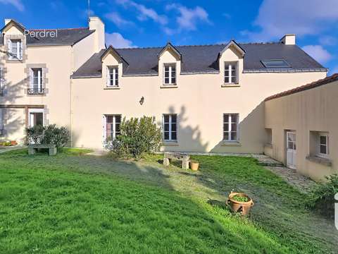 Vente maison 10 pièces Saint-Jean-la-Poterie 56