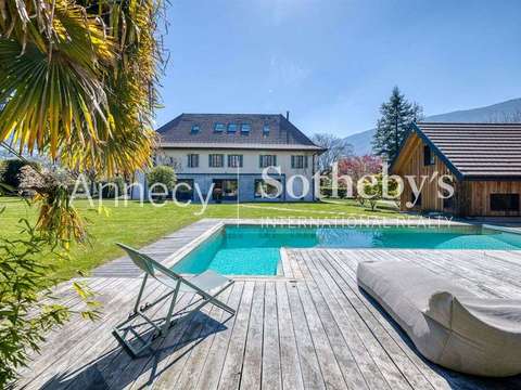 Vente maison 8 pièces Saint-Jorioz 74