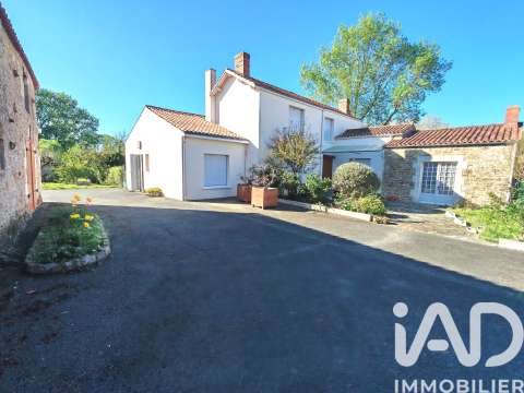 Vente maison 8 pièces Saint-Juire-Champgillon 85