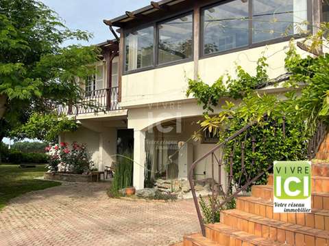 Vente maison 9 pièces Saint-Julien-de-Concelles 44