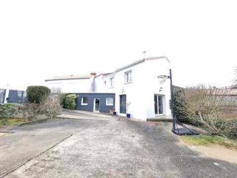 Vente maison 7 pièces Saint-Julien-de-Concelles 44