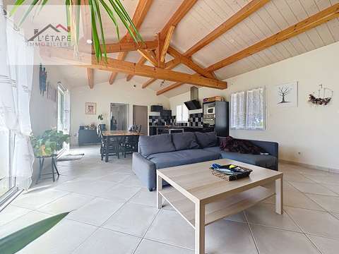 Vente maison 8 pièces Saint-Julien-des-Landes 85