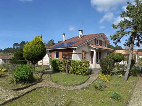 Vente maison 8 pièces Saint-Julien-en-Born 40