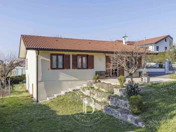 Vente maison 4 pièces Saint-Julien-en-Genevois 74