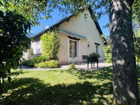 Vente maison 8 pièces Saint-Julien-les-Villas 10