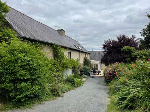 Vente maison 9 pièces Saint-Juvat 22