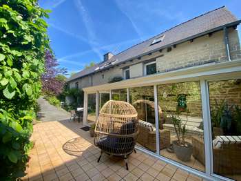 Vente maison 9 pièces Saint-Juvat 22