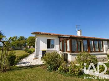 Vente Maison 3 chambresSaint-Laurent-de-Céris