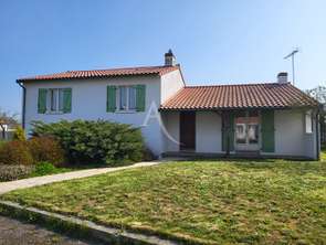 Vente Maison 4 chambresSaint-Laurent-de-la-Plaine