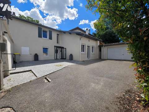 Vente maison 7 pièces Saint-Laurent-de-Mure 69