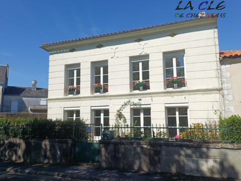 Vente maison 6 pièces Saint-Laurs 79