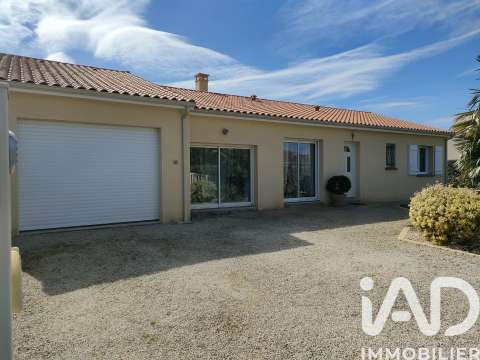 Vente maison 5 pièces Saint-Léger-de-Montbrun 79