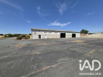 Vente maison 10 pièces Saint-Léger-de-Montbrun 79