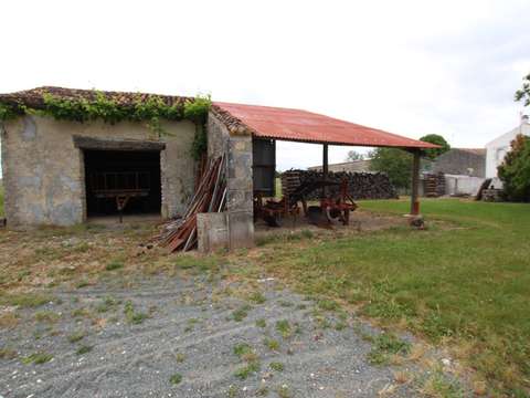 Vente maison 1 pièce Saint-Loup 17